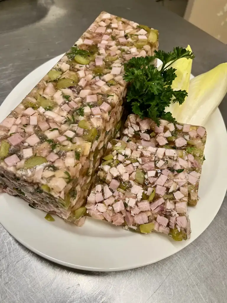 Terrine de campagne persillée faite maison
